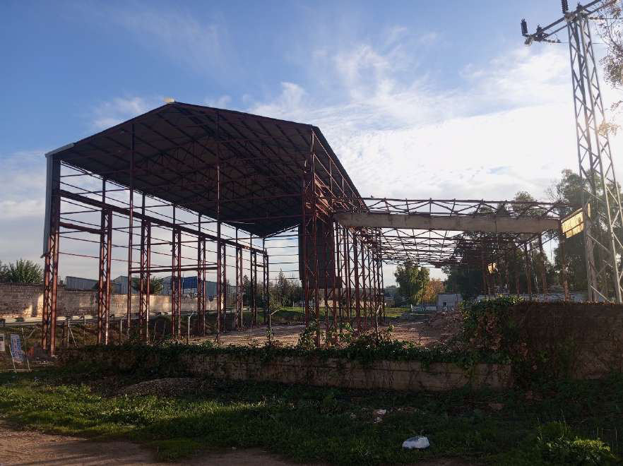 Imagen de "UN TEMPLO DE LA ACADEMIA DE ESGRIMA LÁSER"