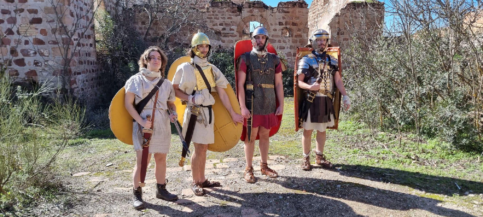 Imagen de "I MARCHA ARQUEOLÓGICO-EXPERIMENTAL: ANÁLISIS, COMPARATIVA Y EXPERIMENTACIÓN DEL USO DE LAS PANOPLIAS REPUBLICANA E IMPERIAL ROMANA"